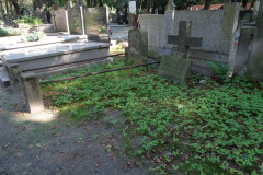 Stare-Powazki-Warszawskie-Zabytkowe-Pomniki-Nagrobne_3