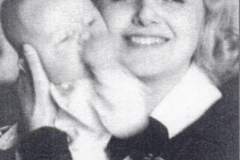 Iza Norska z synem Andrzejem Michałem