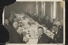 Bankiet-po-wreczeniu-nagrody-literackiej-im.-Leona-Reynela-Adamowi-Grzymale-Siedleckiemu-za-sztuke-Czwarty-do-brydza-1934_1