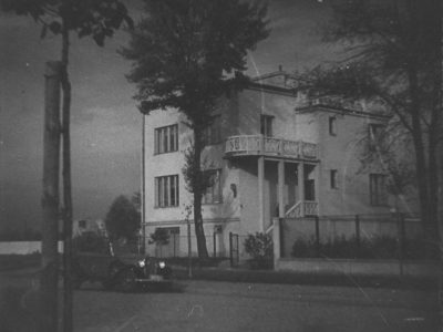 Warszawa, ul. Francuska 4 (Czarna perła)