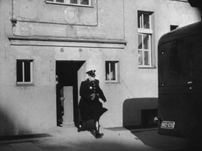 Gdynia, ul. Radtkego 43 (Kobiety nad przepaścią)