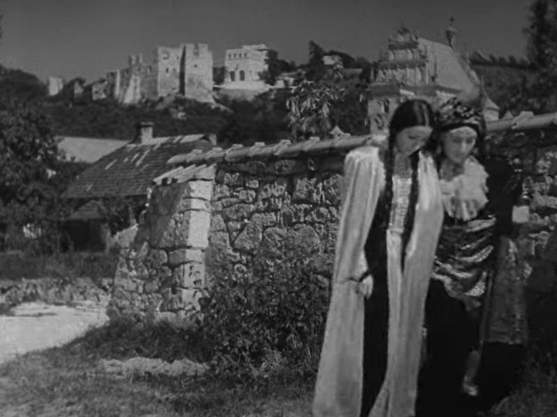 Kazimierz Dolny, Bulwar Nadwiślański (Dybuk)