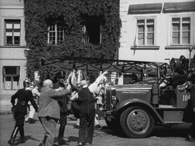 Warszawa, ul. Kanonia (Fredek uszczęśliwia świat)