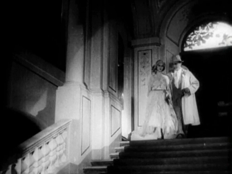 Warszawa, ul. Krakowskie Przedmieście 13, Hotel Europejski, klatka schodowa (Mocny człowiek)