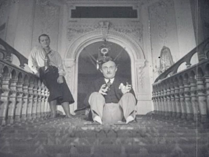 Warszawa, ul. Marszałkowska 150, klatka schodowa Domu Mody Hersego (Jego ekscelencja subiekt)