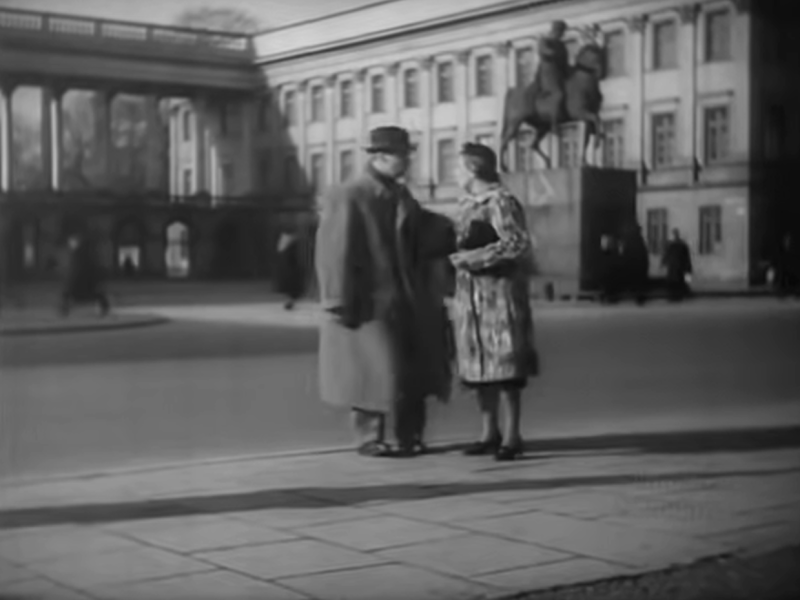 Warszawa, pl. Piłsudskiego, pałac Saski (Dorożkarz nr 13)