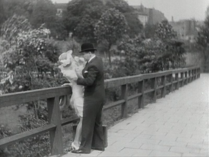 Warszawa, Wiadukt Markiewicza (Niebezpieczny romans)