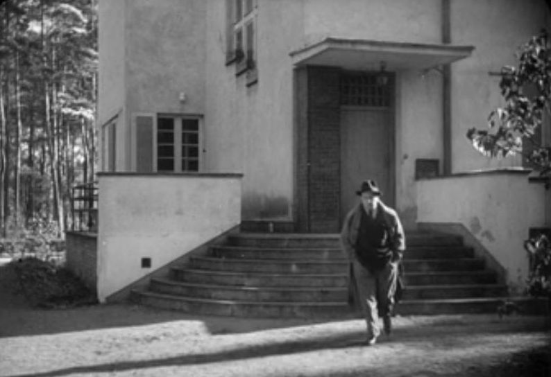 Konstancin-Jeziorna, ul. Piasta 22 (Żona i nie żona)