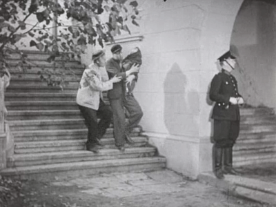 Warszawa, Dolina Szwajcarska, schody na taras (Będzie lepiej)