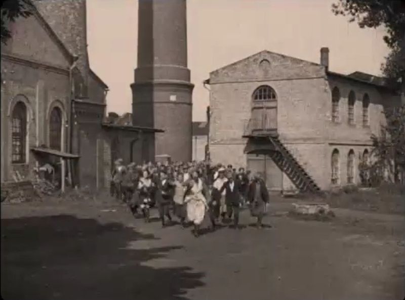 Białystok, fabryka Całko Nowika (Mogiła nieznanego żołnierza)