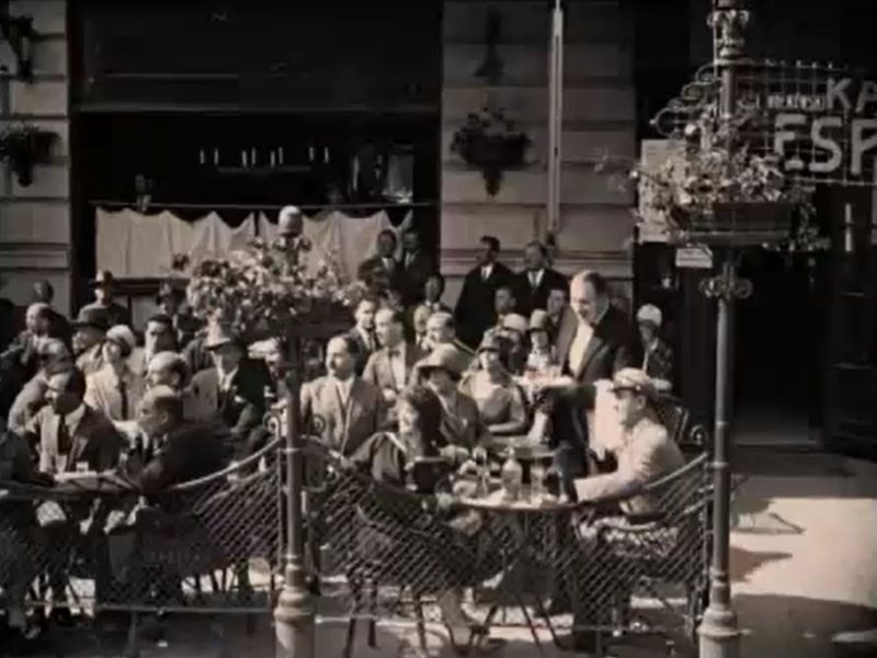 Kraków, ul. Podwale 7 (Mogiła nieznanego żołnierza)