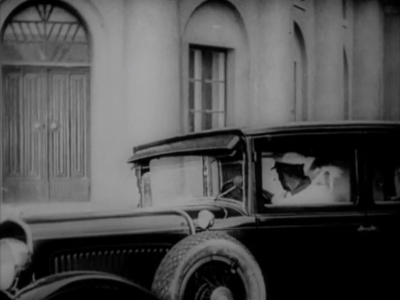 Warszawa, ul. Wybrzeże Kościuszkowskie 29 (Mocny człowiek)