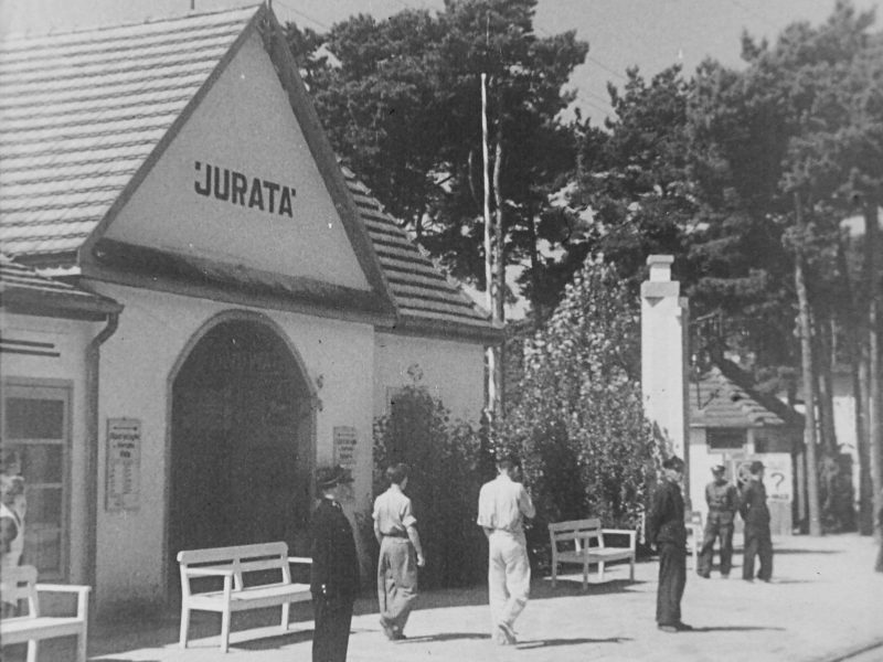 Jurata, stacja kolejowa (Moi rodzice rozwodzą się)