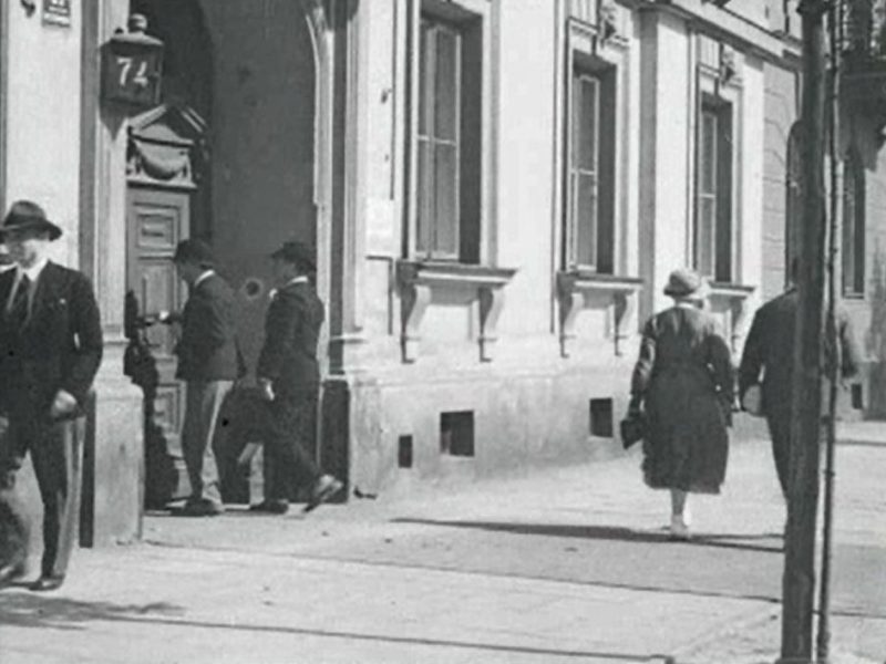 Warszawa, ul. Hoża 74 (Romeo i Julcia)