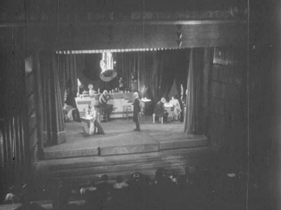 Warszawa, ul. Jaracza 2, teatr Ateneum (Mocny człowiek)