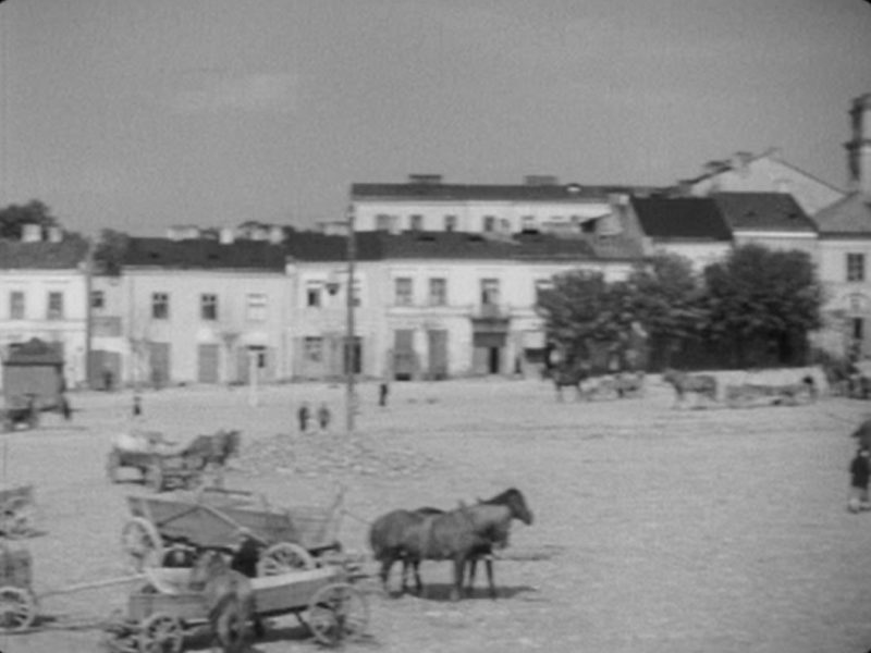 Grójec, pl. Wolności (Przez łzy do szczęścia)