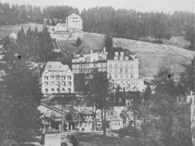 Krynica, ul. Nitribitta (Jaśnie pan szofer)