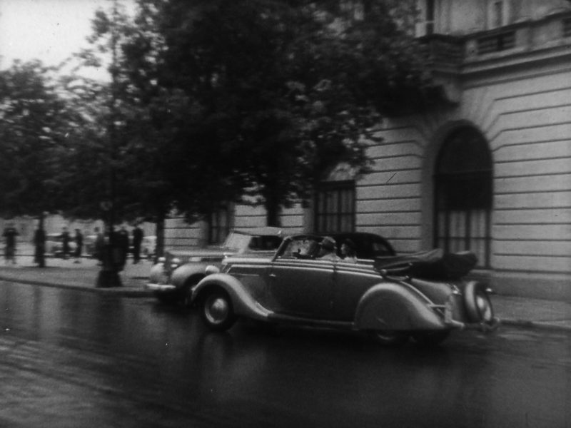 Warszawa, ul. Tokarzewskiego-Karaszewicza, Hotel Europejski (Áll a bál)