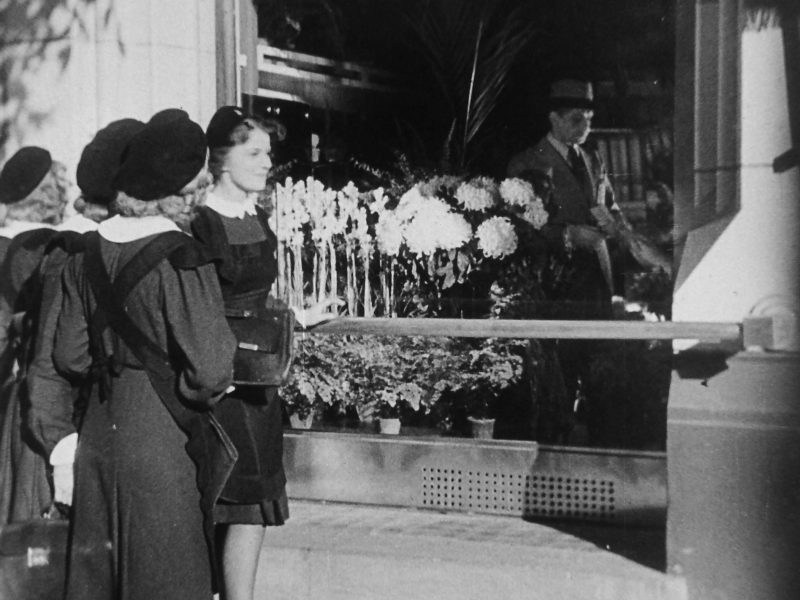 Warszawa, ul. Mokotowska 12 (Moi rodzice rozwodzą się)