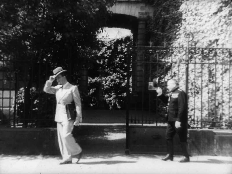 Warszawa, Al. Ujazdowskie 21 (Áll a bál)