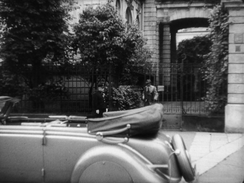 Warszawa, Al. Ujazdowskie 21 (Áll a bál)