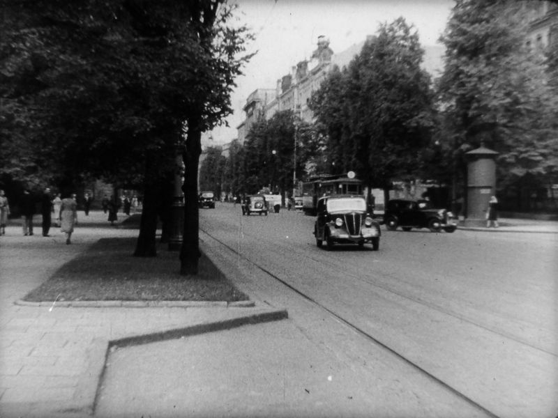 Warszawa, Al. Ujazdowskie róg Matejki (Áll a bál)