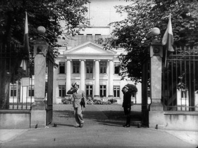 Warszawa, ul. Belwederska 54/56 (Áll a bál)