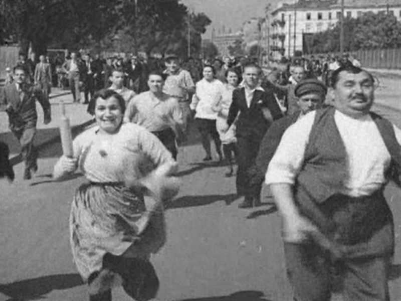 Warszawa, ul. Myśliwiecka (Romeo i Julcia)
