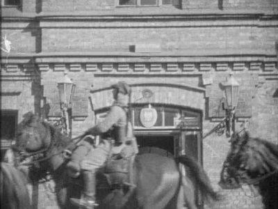 Mińsk Mazowiecki, ul. Warszawska 267, koszary, budynek dowództwa (Śluby ułańskie)