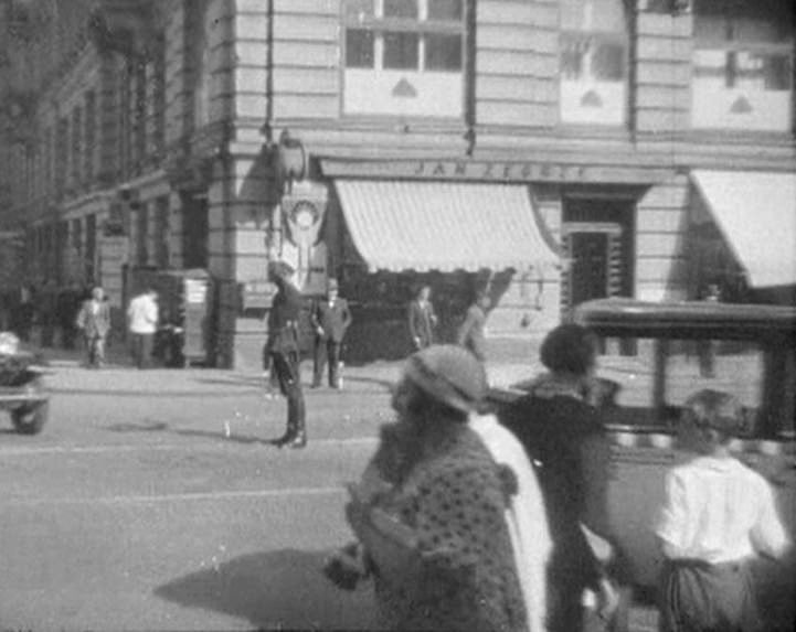 Warszawa, ul. Nowy Świat 30 (10% dla mnie)