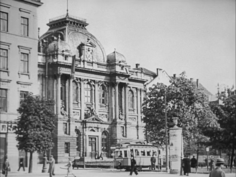 Lwów, Wały Hetmańskie, Muzeum Przemysłowe (Wielka droga)