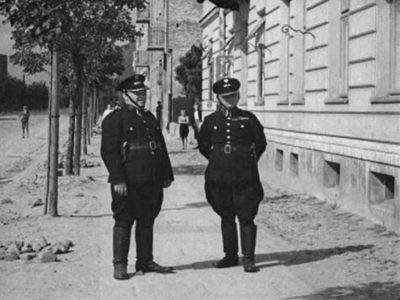 Warszawa, ul. Rozbrat 2 (Romeo i Julcia)