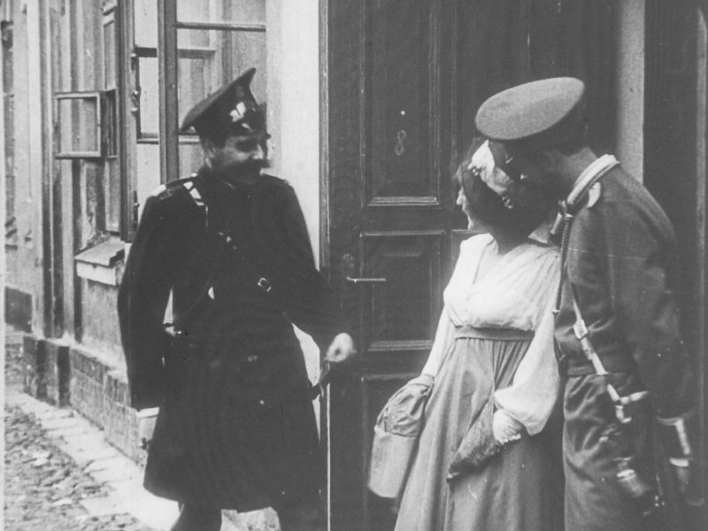 Warszawa, ul. Nowowiejska (Der Gelbe Schein)