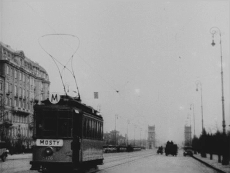 Warszawa, Al. 3 Maja (Kocha... lubi... szanuje...)